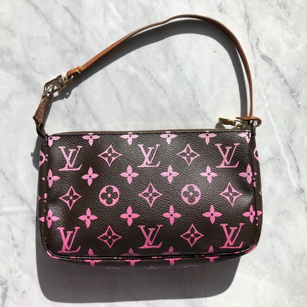 SOLD Louis Vuitton Pink Ombre Pochette Accessoires